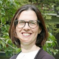 Photo of Professor Kimme Hyrich